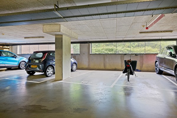 Medium property photo - Leeuwendalersweg 614, 1061 BJ Amsterdam